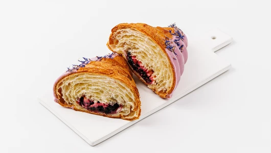 Ле Круассан Черника с лимонным курдом, кафе