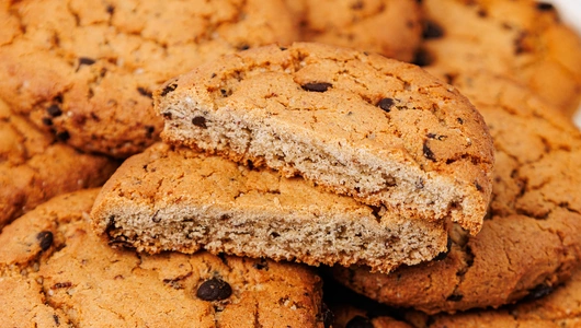 Печенье овсяное с кусочками шоколада Печенье овсяное с кусочками шоколада