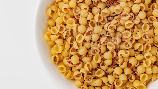 Паста итальянская с паприкой и базиликом