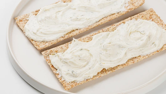 Сыр творожный с зеленью, 140 г