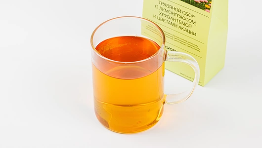 Травяной сбор с лемонграссом, хризантемой и цветами акации, листовой