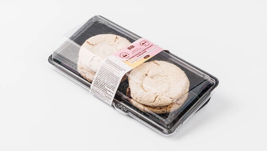 Меренга французская с тыкв. семечками и вишней Меренга французская с тыкв. семечками и вишней