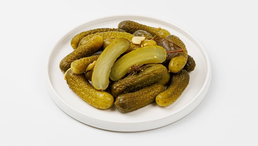 Корнишоны маринованные "По-домашнему", 370 г Корнишоны маринованные "По-домашнему", 370 г