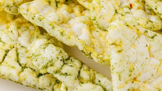 Флайчипсы кукурузно-рисовые "3 сыра и зеленый лук", 40 г