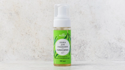 Пенка для умывания "Чайное дерево"
