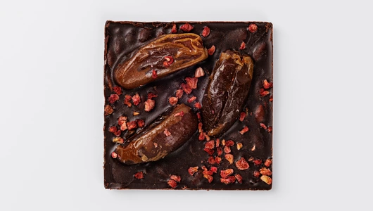 Шоколад Sweet Bean на сиропе цикория Финик и Малина 45 г Шоколад Sweet Bean на сиропе цикория Финик и Малина 45 г