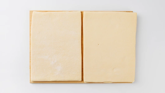 Тесто слоеное дрожжевое на слив. масле зам. 500 г Тесто слоеное дрожжевое на слив. масле зам. 500 г