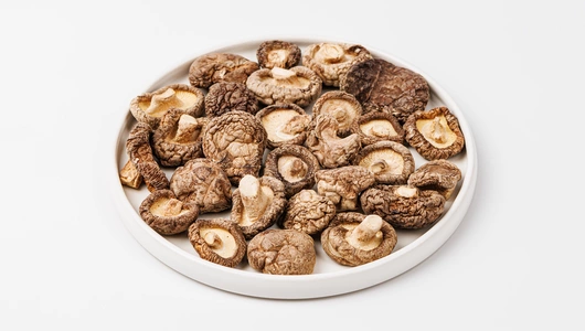 Грибы шиитаке сушеные, 40 г Грибы шиитаке сушеные, 40 г