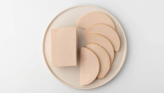 Колбаса из курицы вареная