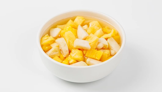 Кусочки фруктов в сиропе (ананас, папайя, гуава)