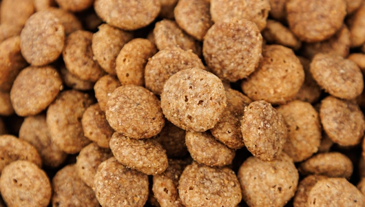 Корм сухой для взрослых дом. кошек "Курица, утка и потрошки", 350 г Корм сухой для взрослых дом. кошек "Курица, утка и потрошки", 350 г