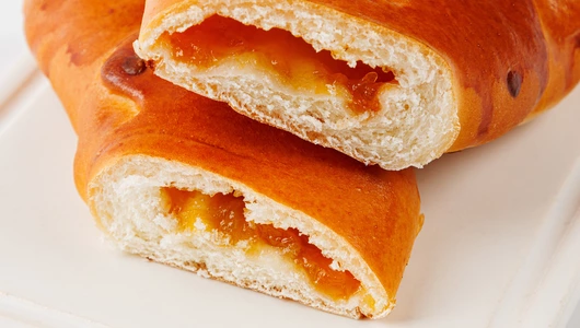 Рогалик сдобный "Абрикос-курага"