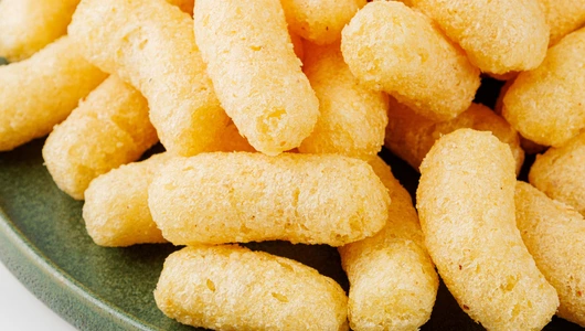 Палочки кукурузные сладкие с арахисом дробленым Палочки кукурузные сладкие с арахисом дробленым
