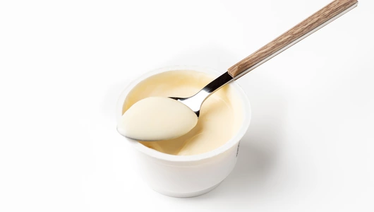 Биойогурт из козьего молока "яблоко-карамель"