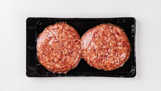 Котлета для бургера из говядины с сыром