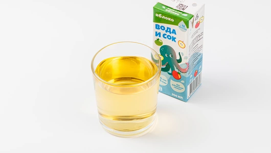 Напиток сокосодержащий "Вода и сок" яблоко, 200 мл Напиток сокосодержащий "Вода и сок" яблоко, 200 мл