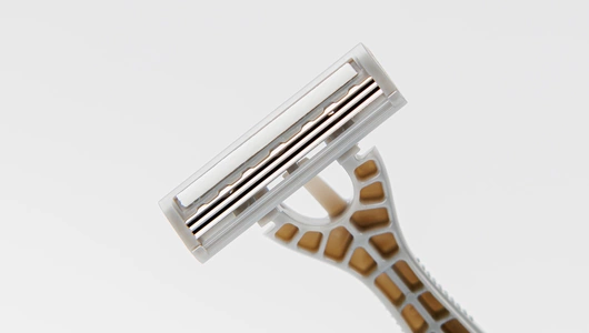 Бритвы одноразовые с 3 лезвиями, 4шт