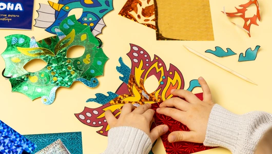 Маски - аппликации с фольгой " 3 Дракона"