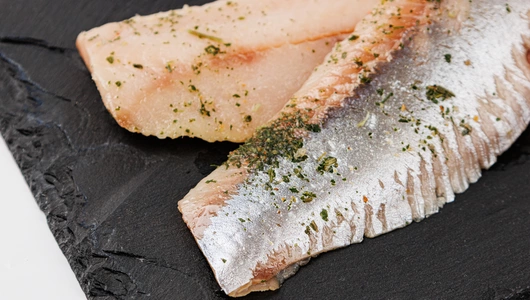 Сельдь тихоокеан. филе без кожи соленая с петрушкой, 200 г