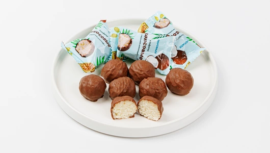 Конфеты кокосовые в молочном шоколаде