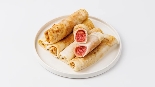 Блинчики с клубникой и персиком, зам. Блинчики с клубникой и персиком, зам.