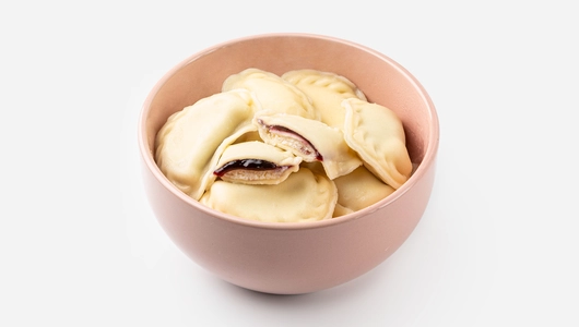 Вареники двулепные с Рикоттой и черникой