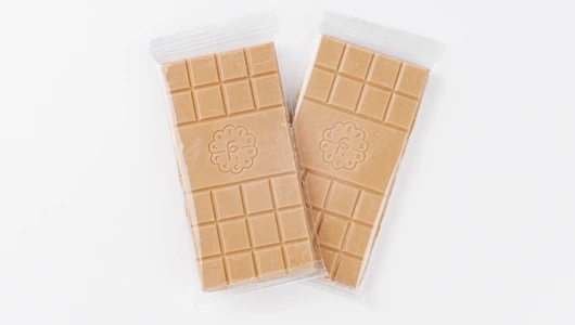 Шоколад белый "Микс - латте и хрустящие шарики" Шоколад белый "Микс - латте и хрустящие шарики"