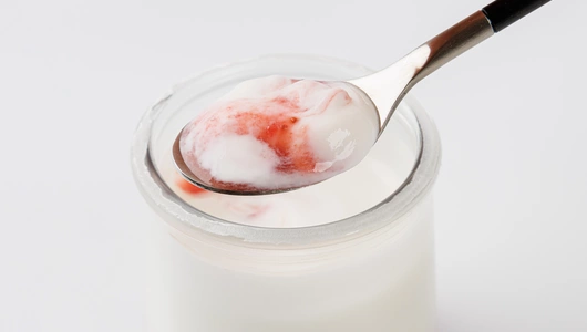 Йогурт сливочный "Клубничный чизкейк" 8,7%