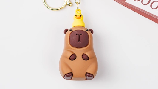 Капибара с рюкзачком, брелок, в ассортименте