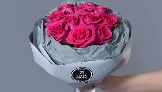 Монобукет 11 Роз Pink Floyd в крафте