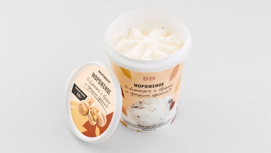 Мороженое "Джелато с Брауни и грецким орехом", 330 г Мороженое "Джелато с Брауни и грецким орехом", 330 г