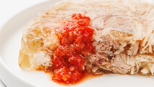 Заливное из курицы с аджикой Заливное из курицы с аджикой