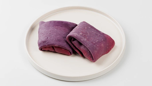 Налистники "Конвертики" с сырным кремом и малиново-черничной начинкой