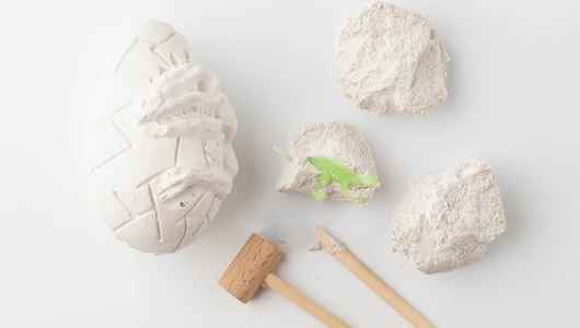 Раскопки "Светящиеся динозавры", 2 яйца