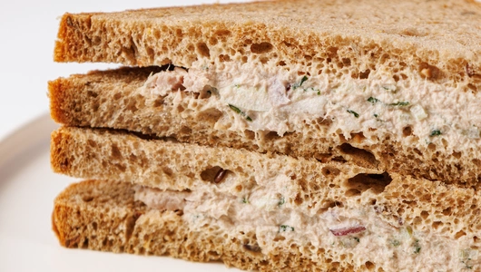 Бутерброд с тунцом и базиликом, 156 г
