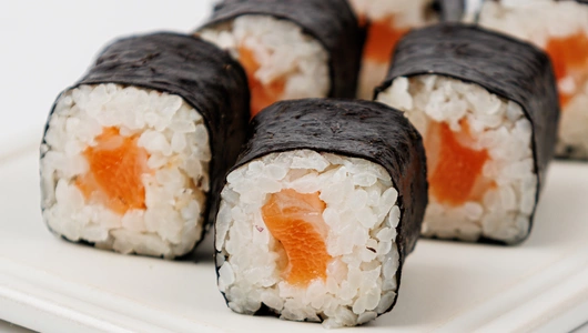 Ролл маки "Форель"с филе форели радужной 120 г, СП