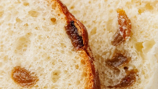 Булочки сдобные с изюмом, 2 шт Булочки сдобные с изюмом, 2 шт