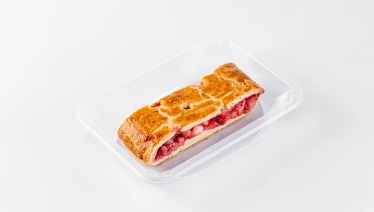 Яблочно-клубничный штрудель