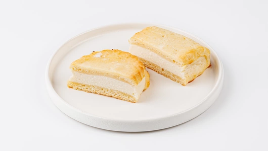 Сочник с творогом, кафе