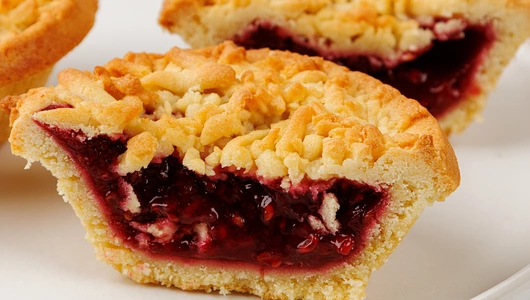 Корзиночки песочные "Ягодные" с малиной