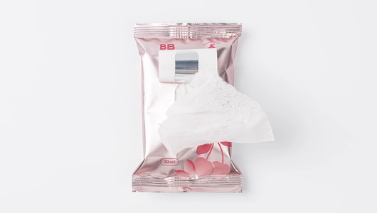 Салфетки влажные освежающие "Вишня и миндаль"