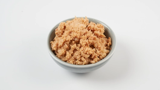 Корм для кошек "Цыпленок с тунцом" Корм для кошек "Цыпленок с тунцом"