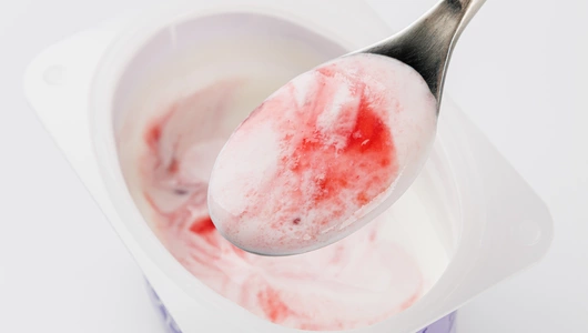 Творог мягкий безлактозный "Клубника-Земляника" 3,8%