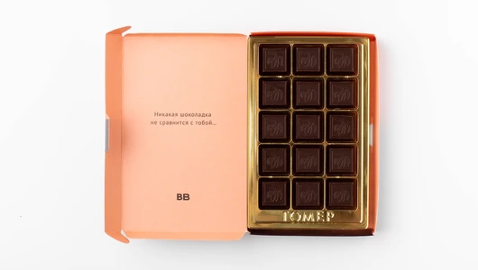 Шоколад горький с красным сицилийским апельсином