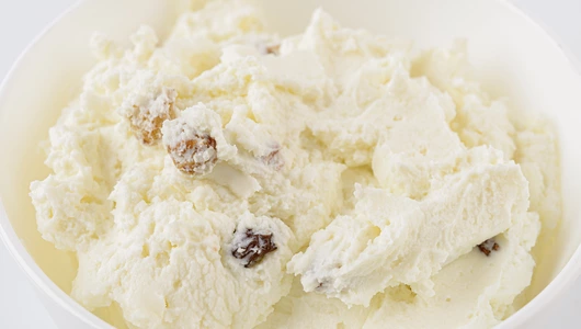 Творожная масса с изюмом мдж 7%