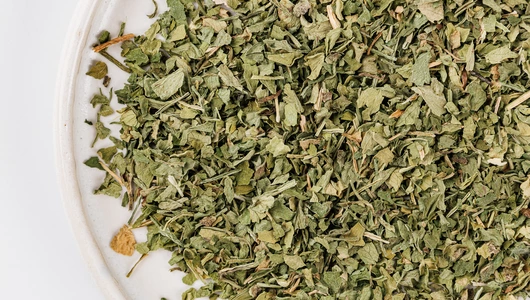 Зелень сушеная "Петрушка" Зелень сушеная "Петрушка"