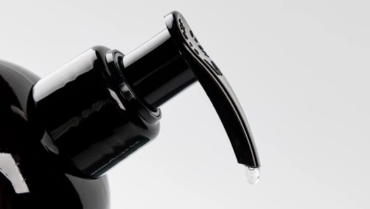 Шампунь для волос парфюмированный "Бурбонская ваниль и ветивер", 250 мл