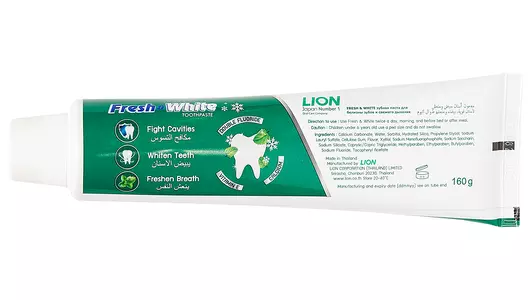 Зубная паста Lion Thailand Fresh & White Прохладная мята для защиты от кариеса 160 г Зубная паста Lion Thailand Fresh & White Прохладная мята для защиты от кариеса 160 г
