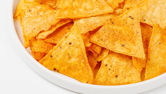 Чипсы кукурузные "Начос " с копченой паприкой