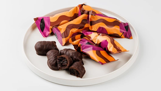 Чернослив в темном шоколаде Чернослив в темном шоколаде